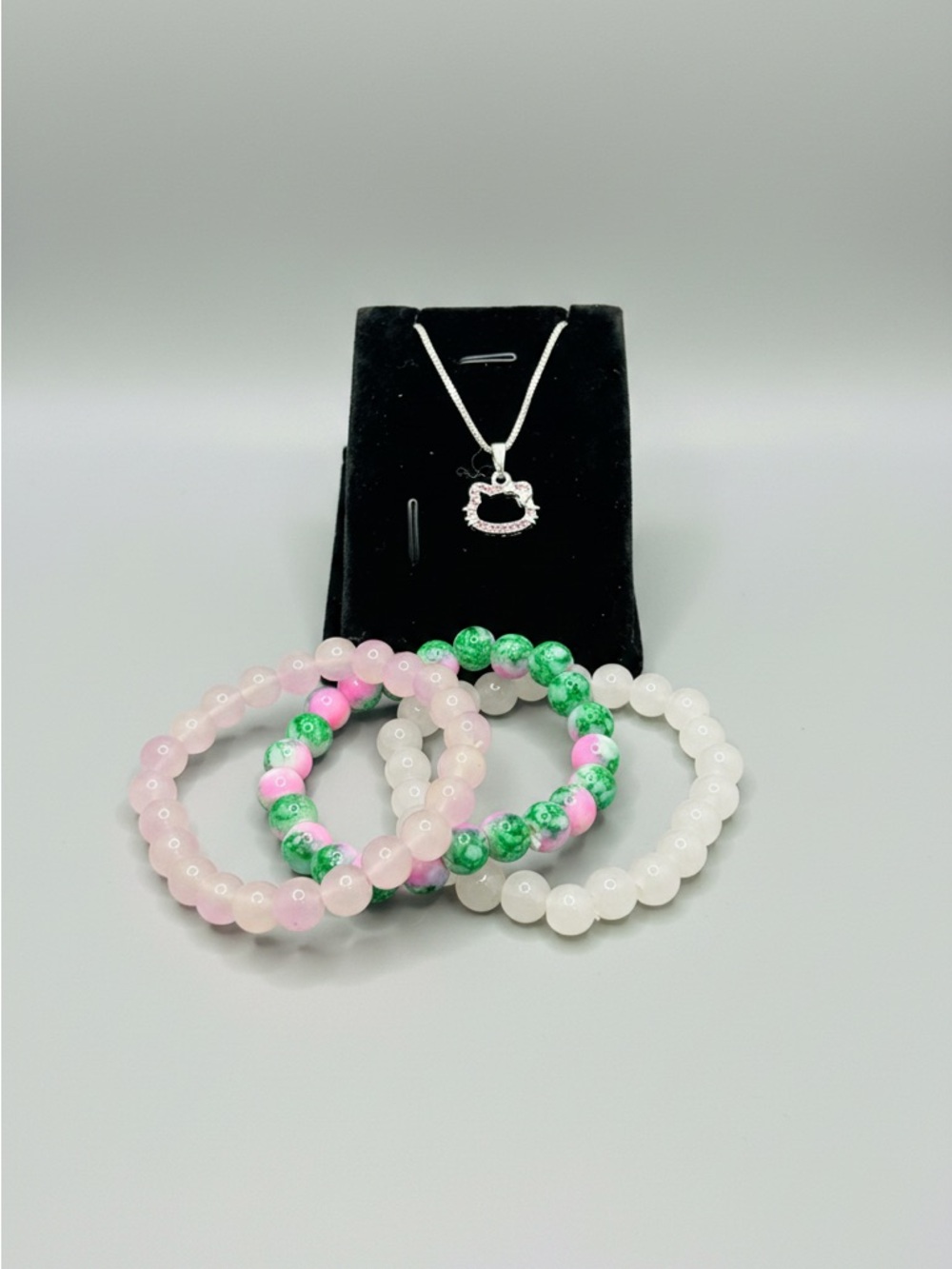 Sanrio Hello Kitty Style  Necklace with Beaded Bracelets